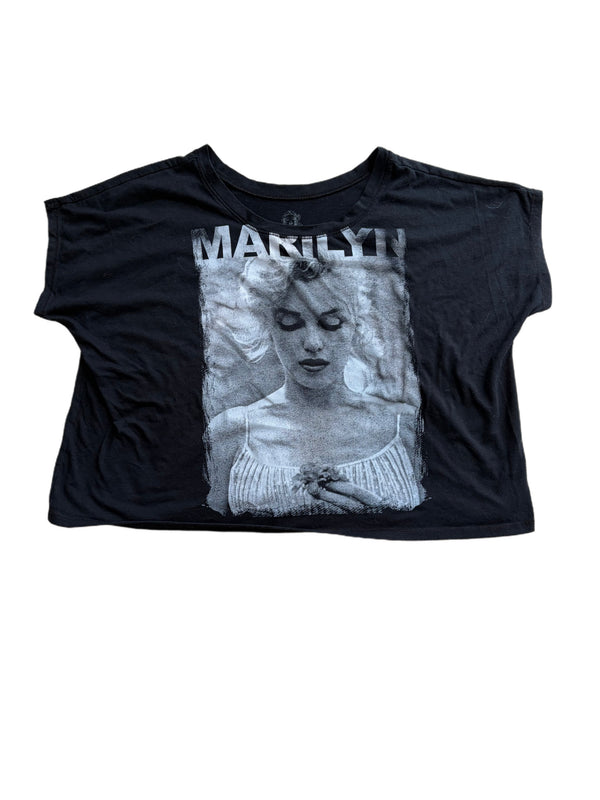 WOMEN'S MARILYN MONROE EXTENDED SLEEVE SCOOP NECK SHIRT